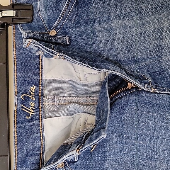 Low Rise Boot Cut Jeans - Picture 2 of 4